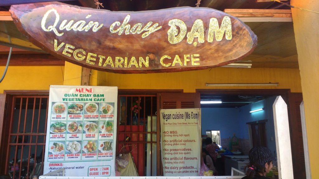 Quan Chay Ba Dam restaurant in Hoi An