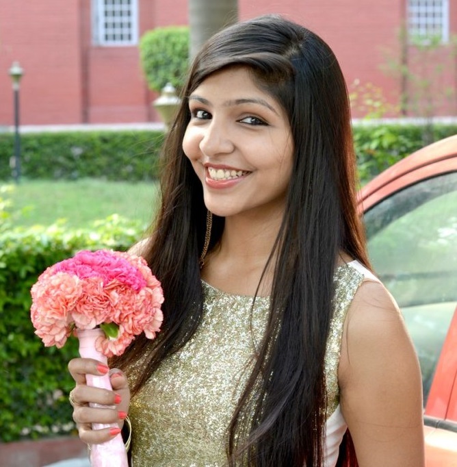 Astha - Delhi Fashion Blogger